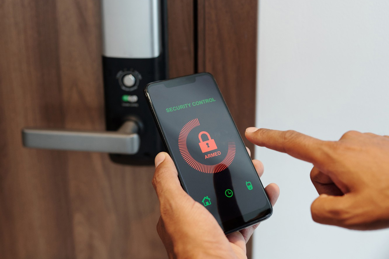 What is a Smart Lock Gateway and How Does It Work?