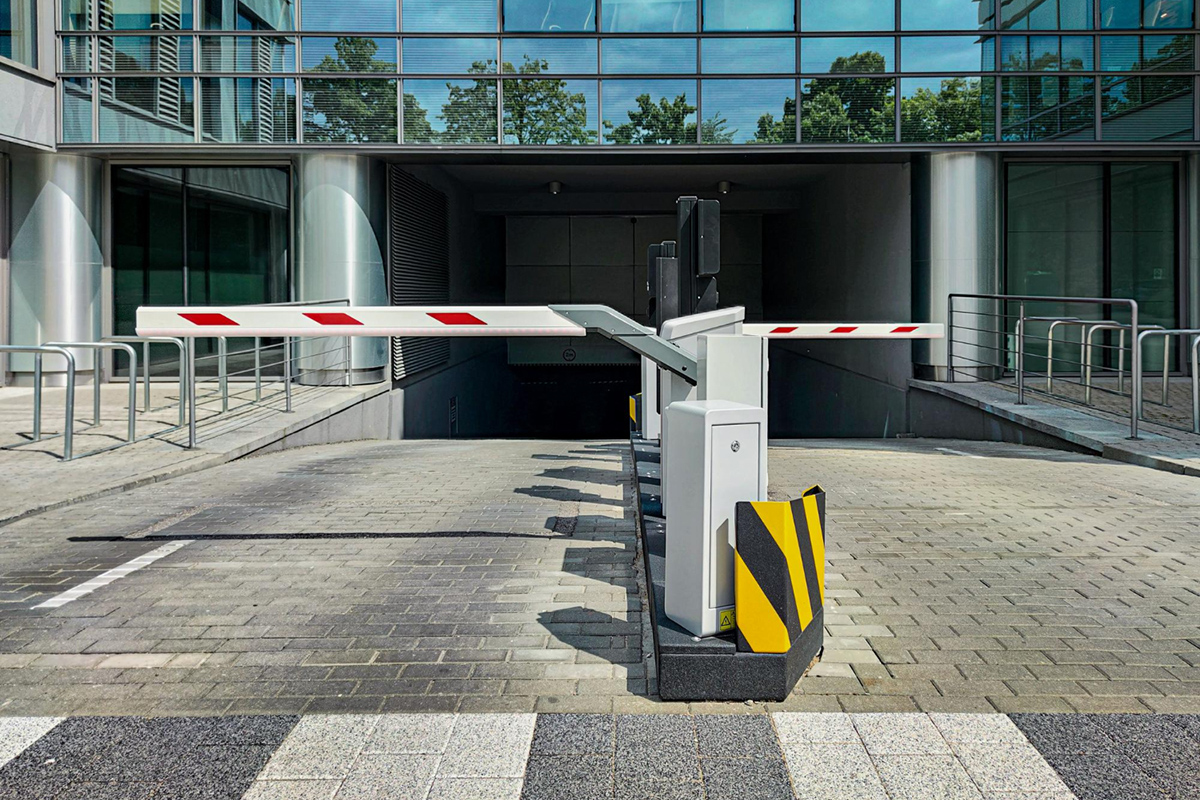 Understanding the Components of a Gate Control System