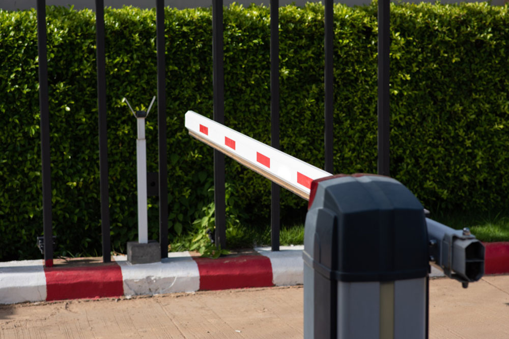 Remote Guarding: Tackling Security with Trusted Gate Access Software